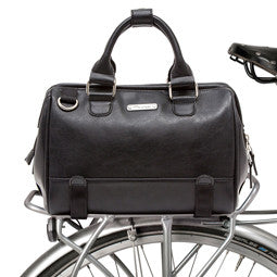 8/24/16 Release: Powered Bike Bags with Integrated Phone Charging Technology
